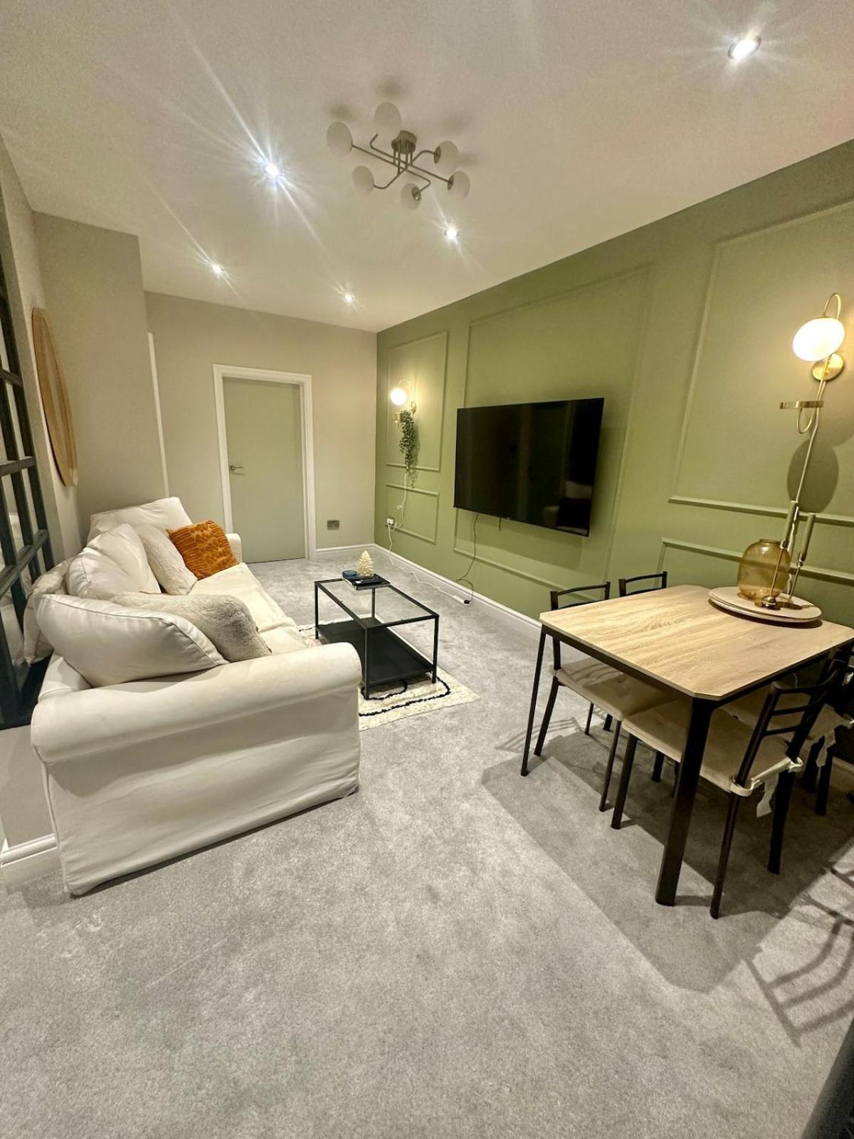 Stylish 1 Bed Flat In Fulham
